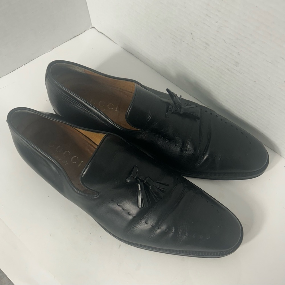 Authentic GUCCI Men’s Loafers Leather Tassel 12D Black Perforated Accents - Picture 4 of 12